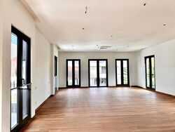 Mountbatten Road (D15), Detached #502962711